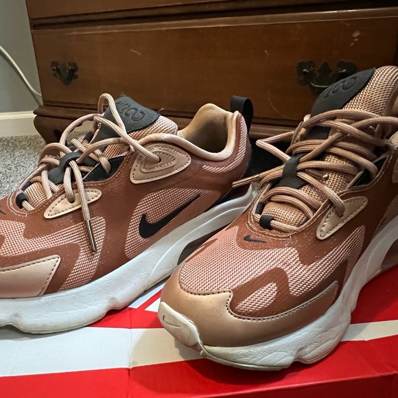 Nike Air Max 200 Womens Holiday Sparkle Metallic pink/bronze - Picture 3 of 8